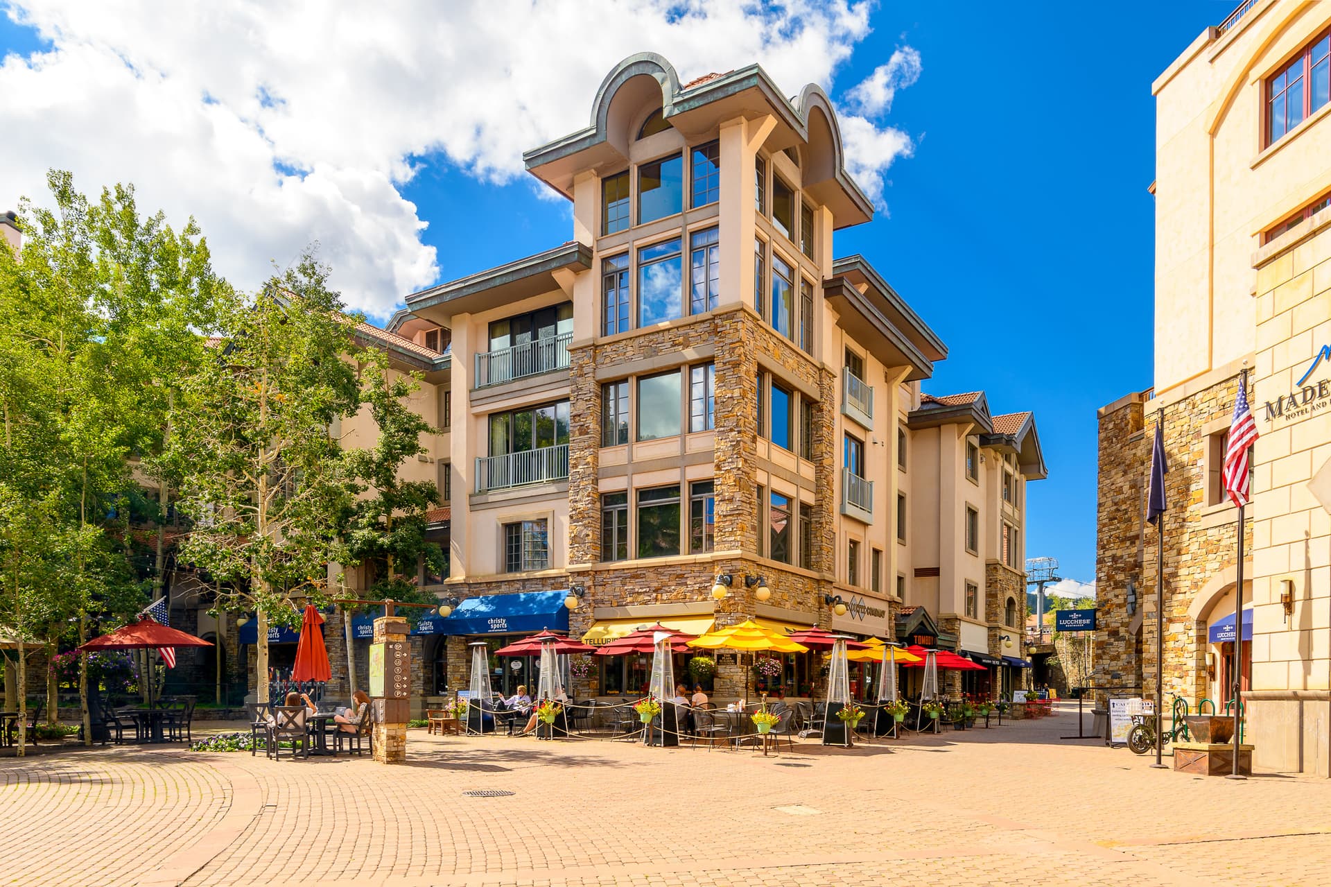 Sky High at the Plaza - Image 2