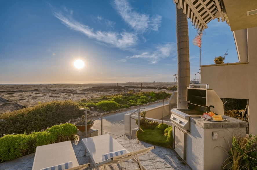 Beach Break - Image 31