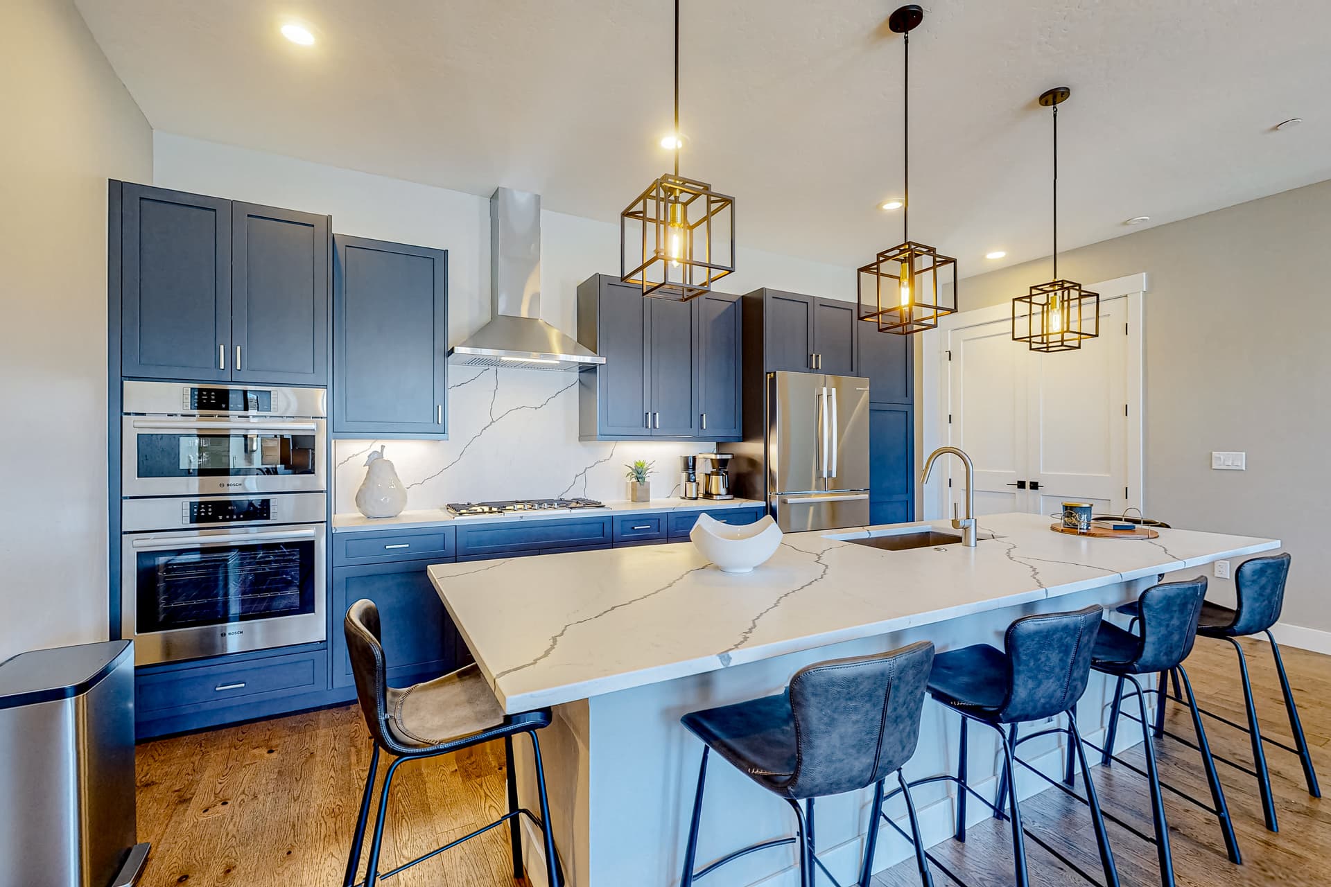 Rendezvous Flat - Image 2