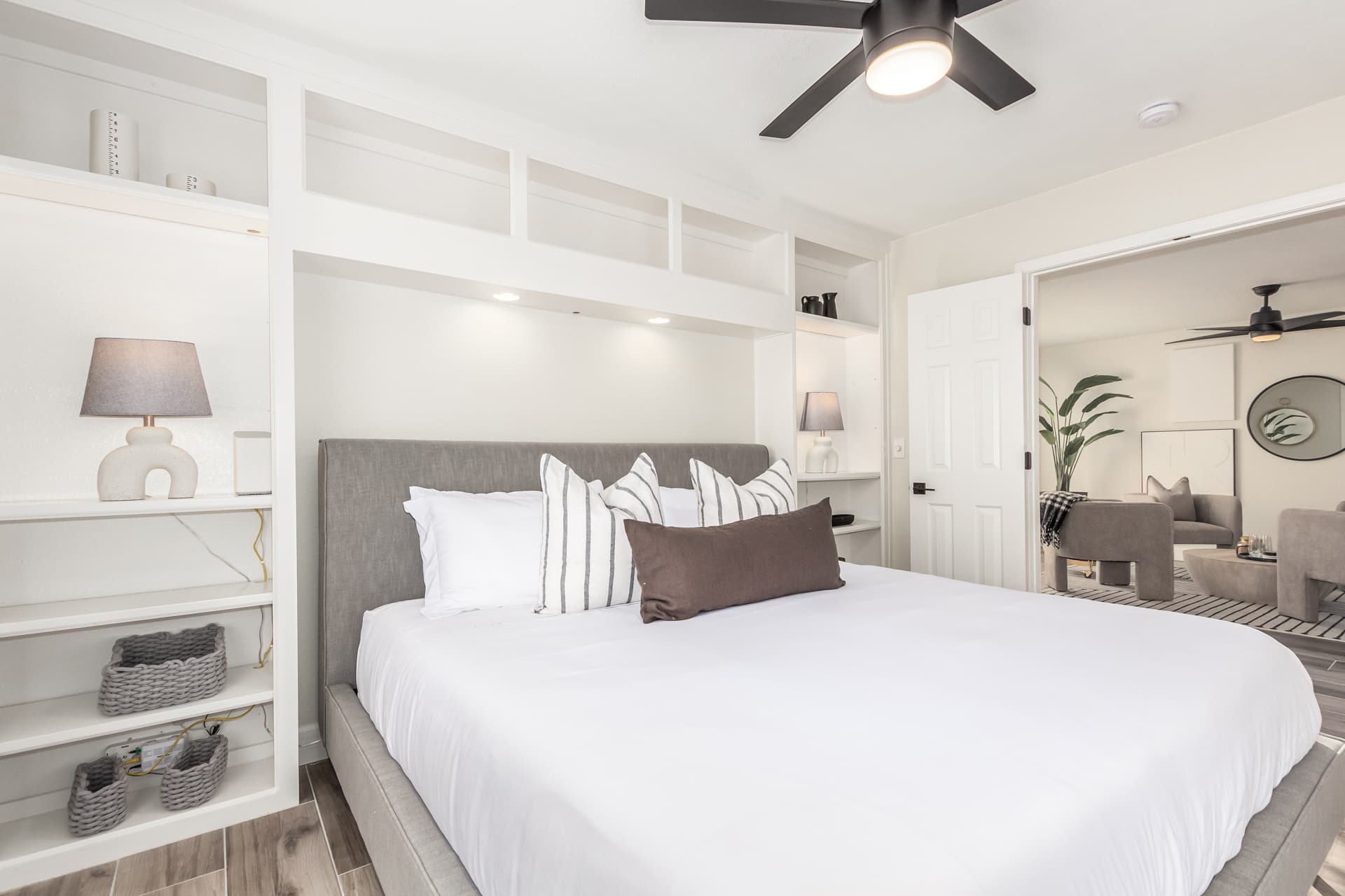 Modern Retreat - Image 18