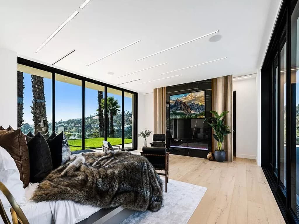 Monarch Modern - Image 38