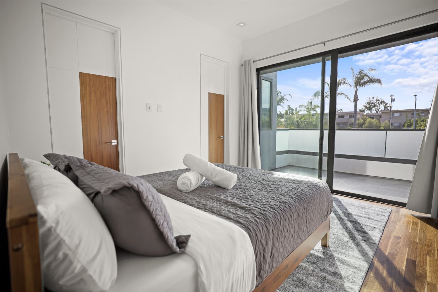 Crescent Heights - Image 22