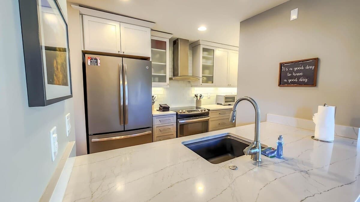 Summit Glow - Image 4