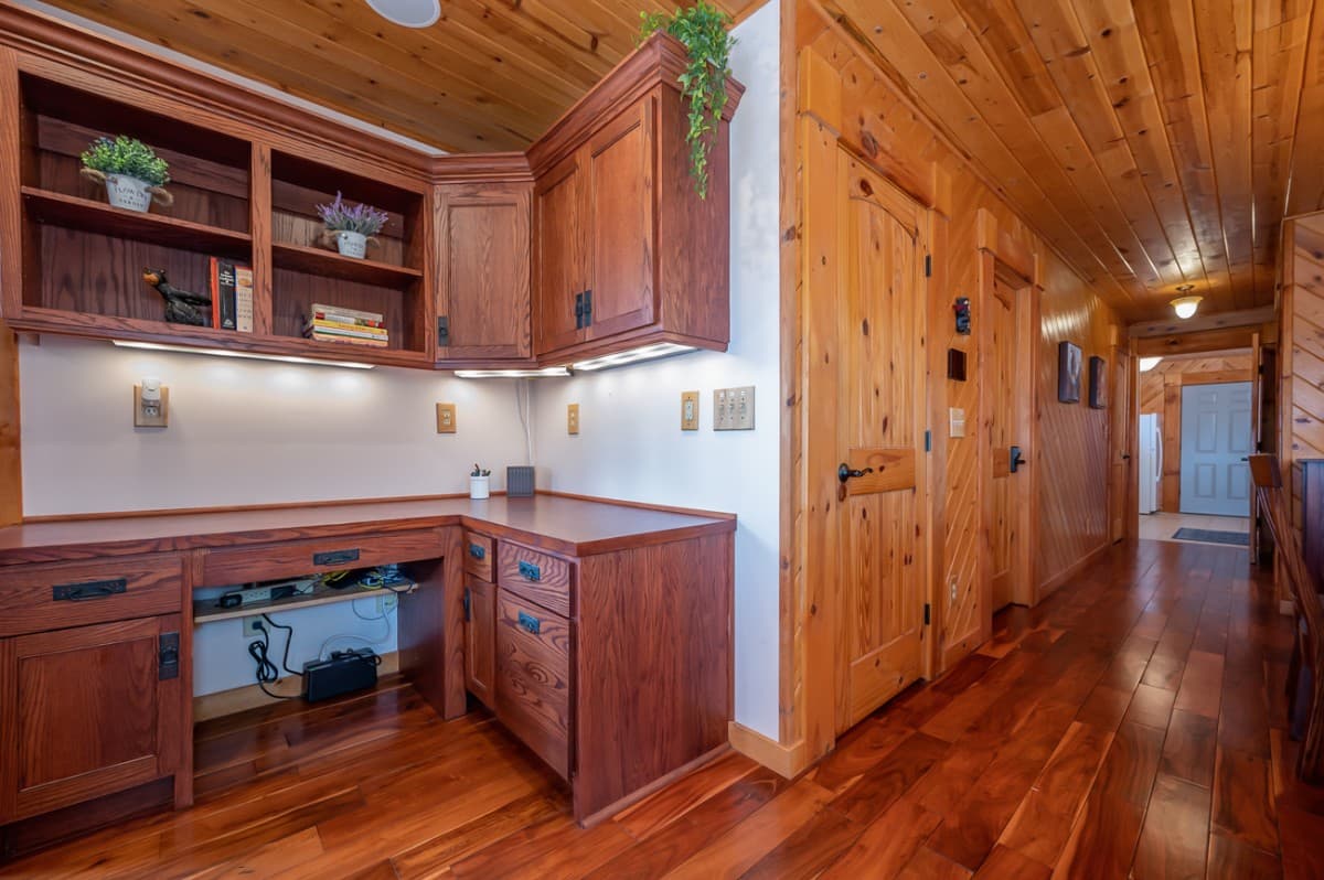 Chateau Laurel - Image 14