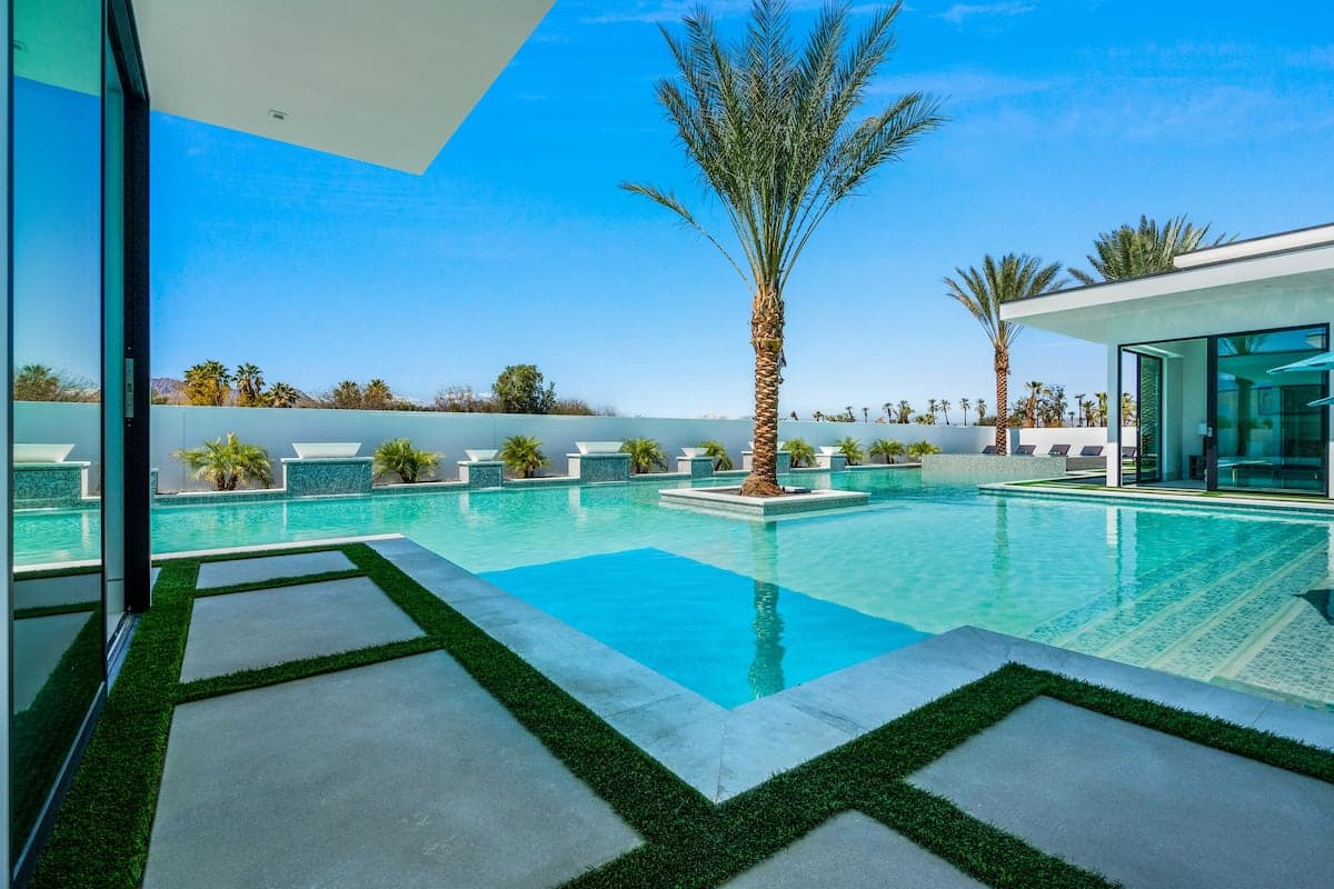 Bravo Villa #13 - Image 45