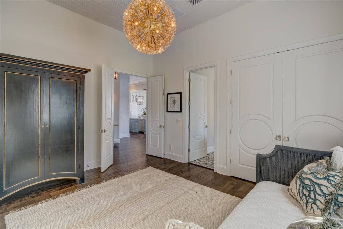 Bayside Paradise Mansion - Image 14