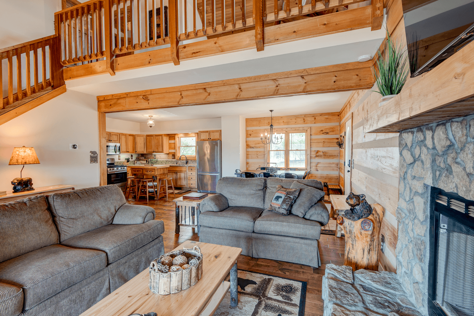 Cozy Bear Cabin - Image 9