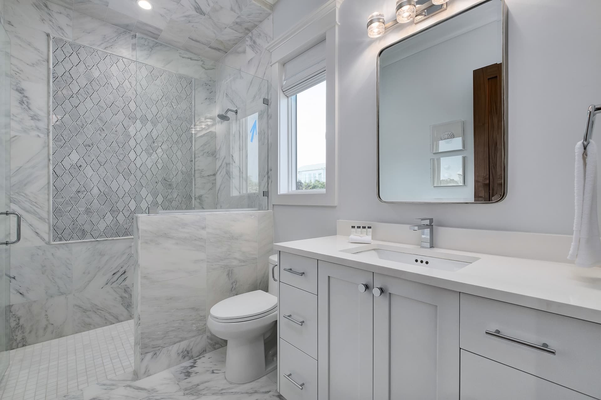 Social Manor - Image 17