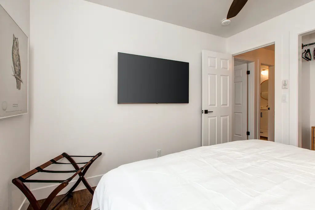 Last Run of the Day House - Image 24