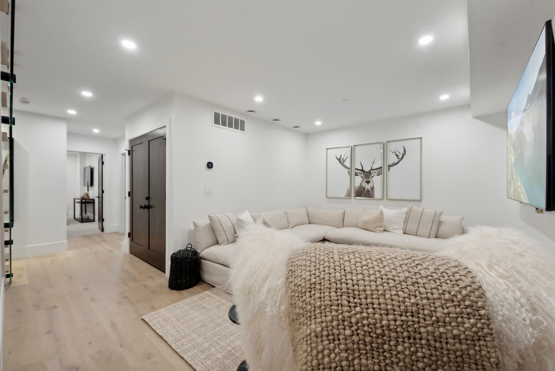 Slopeside Modern in Kings Crown - Image 33