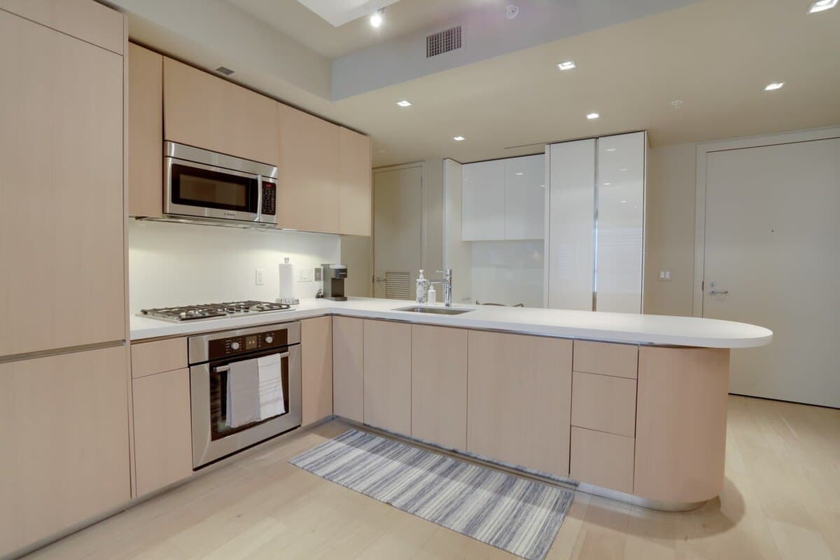 Metro Oasis - Image 10