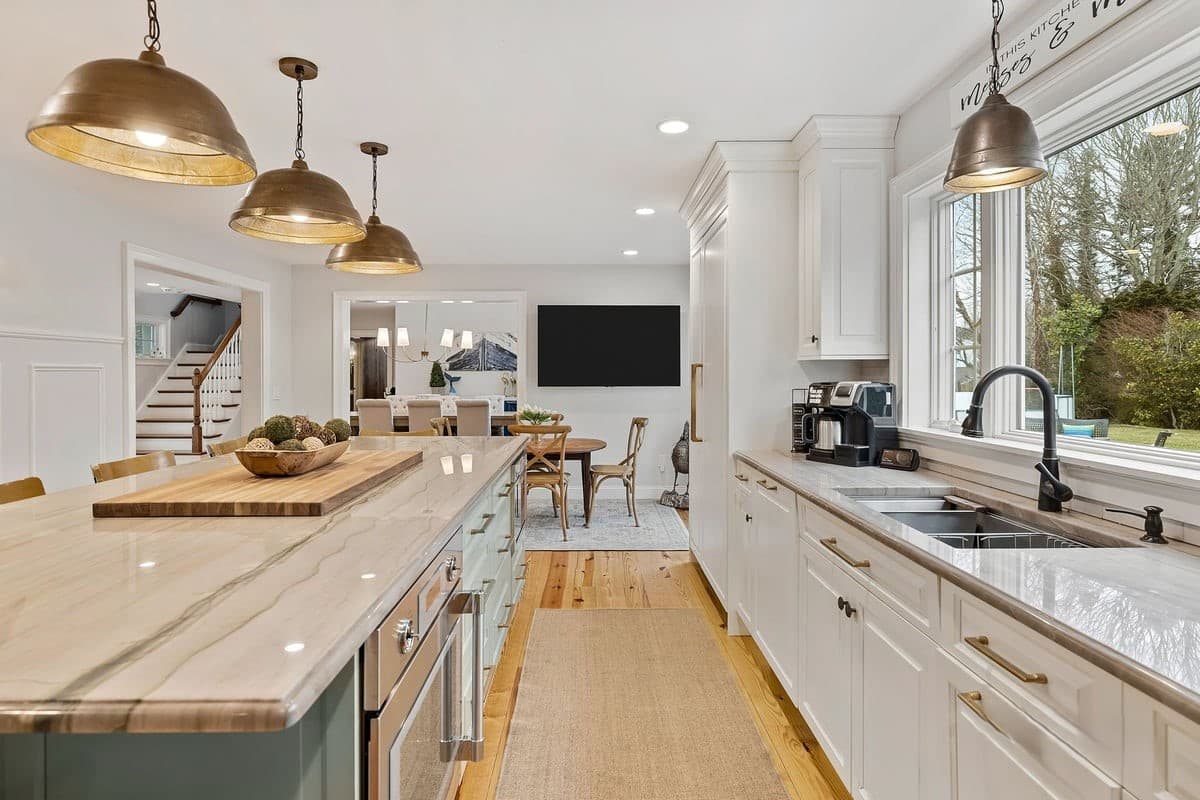 Brewster Barefoot Bliss - Image 5