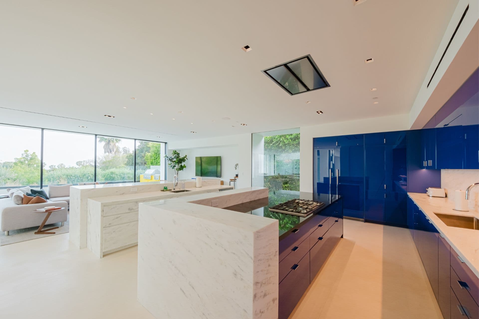 Museum Crest - Image 5