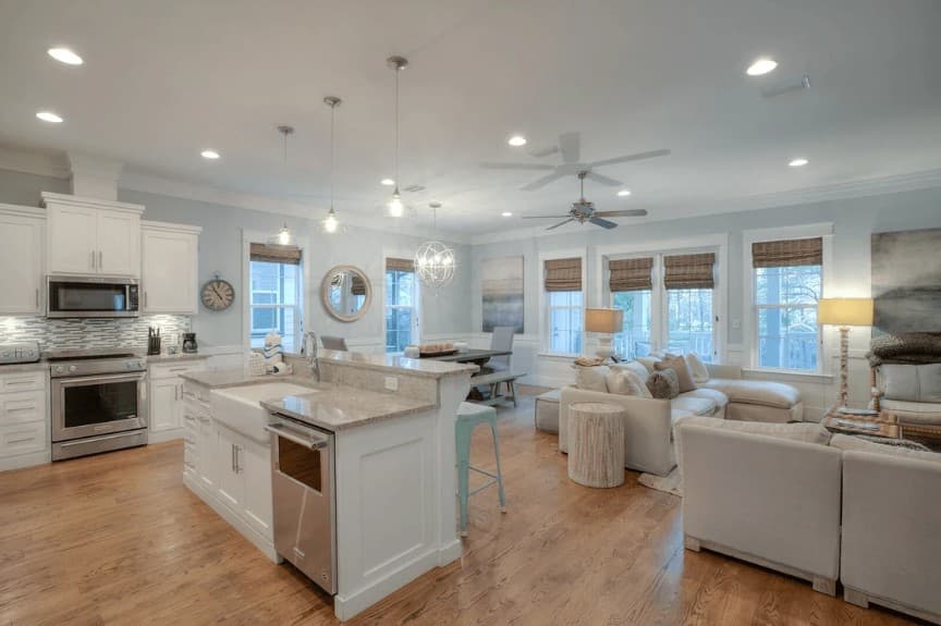 No Shady Beaches - Image 3