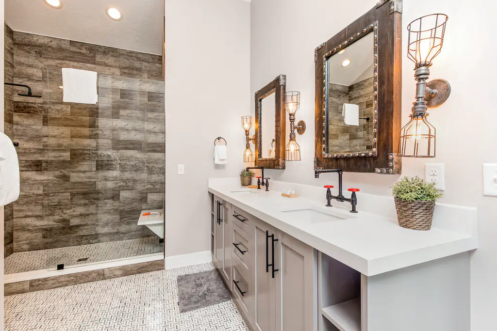 Alpine Retreat Home - Image 12