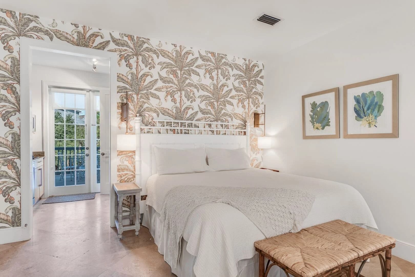 Crown Studio - Image 4