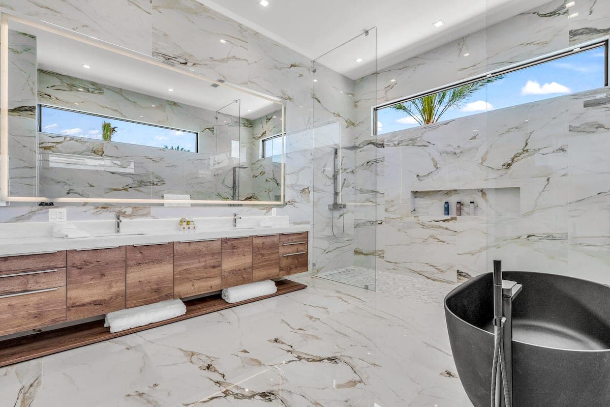 Bravo Villa #8 - Image 28