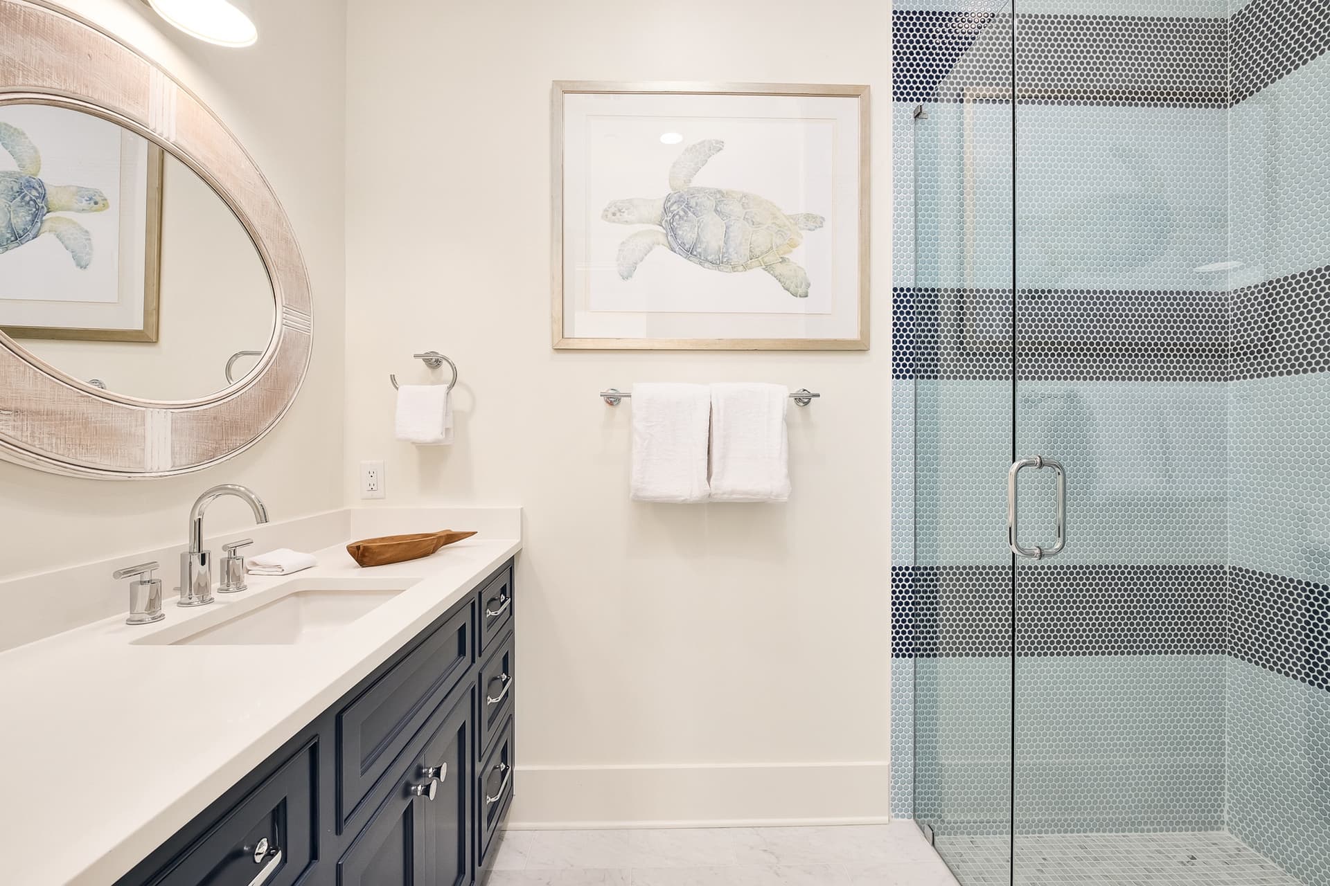 Emerald Le Luxe - Image 19