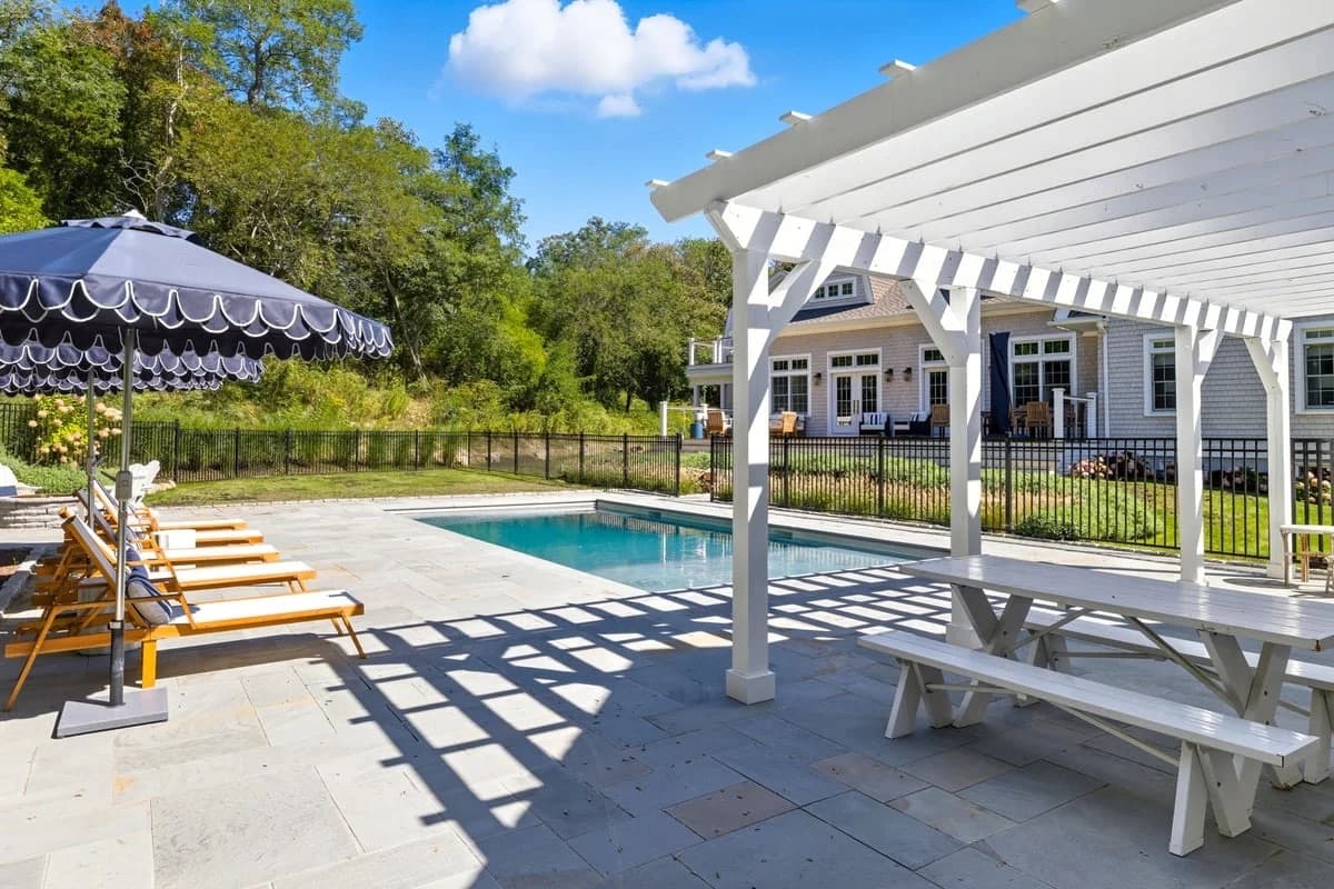 Hydrangea Hideaway - Image 55