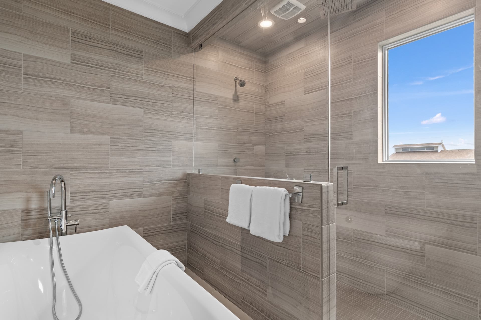 Trip Around The Sun - Image 65