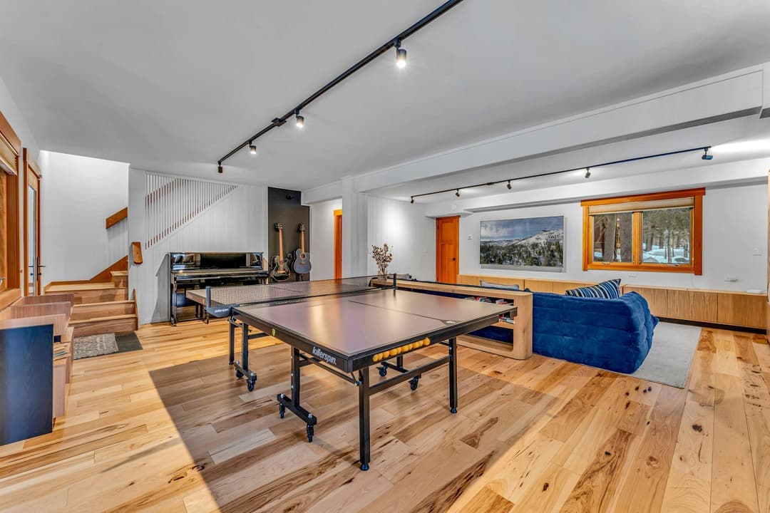 Stunning Mountain Gem - Image 31