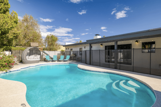 White Agate - Image 1