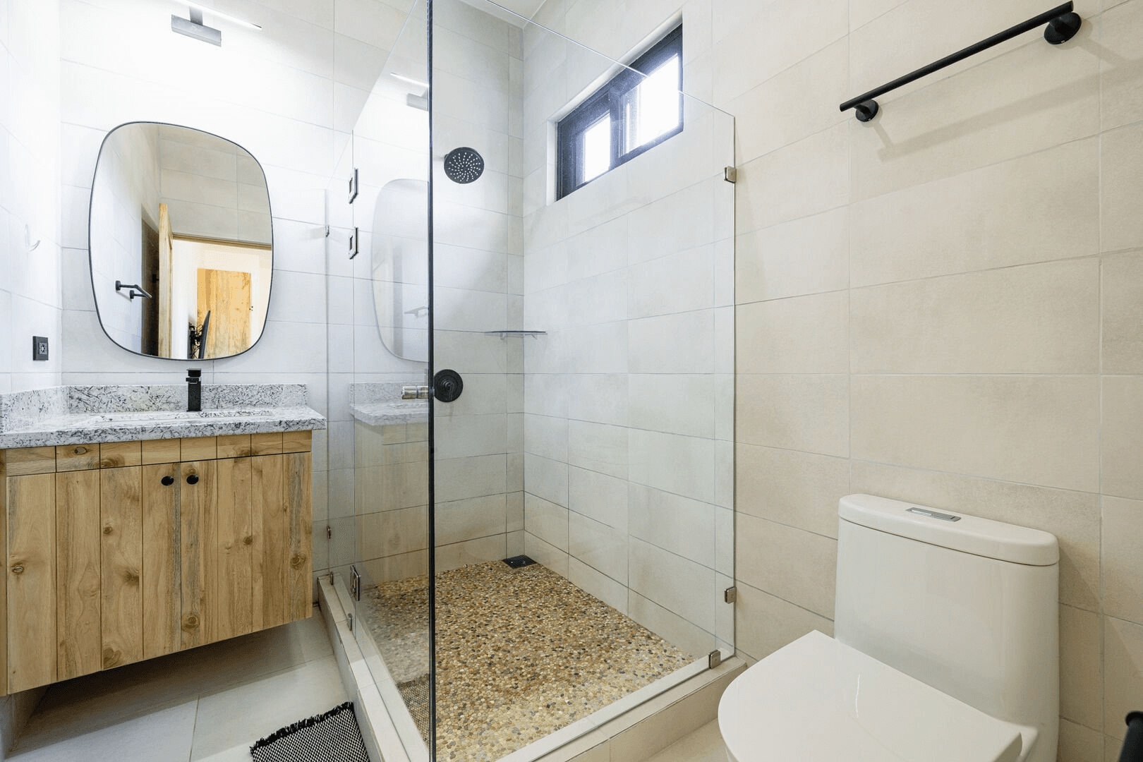 Casa Blanca - Image 21