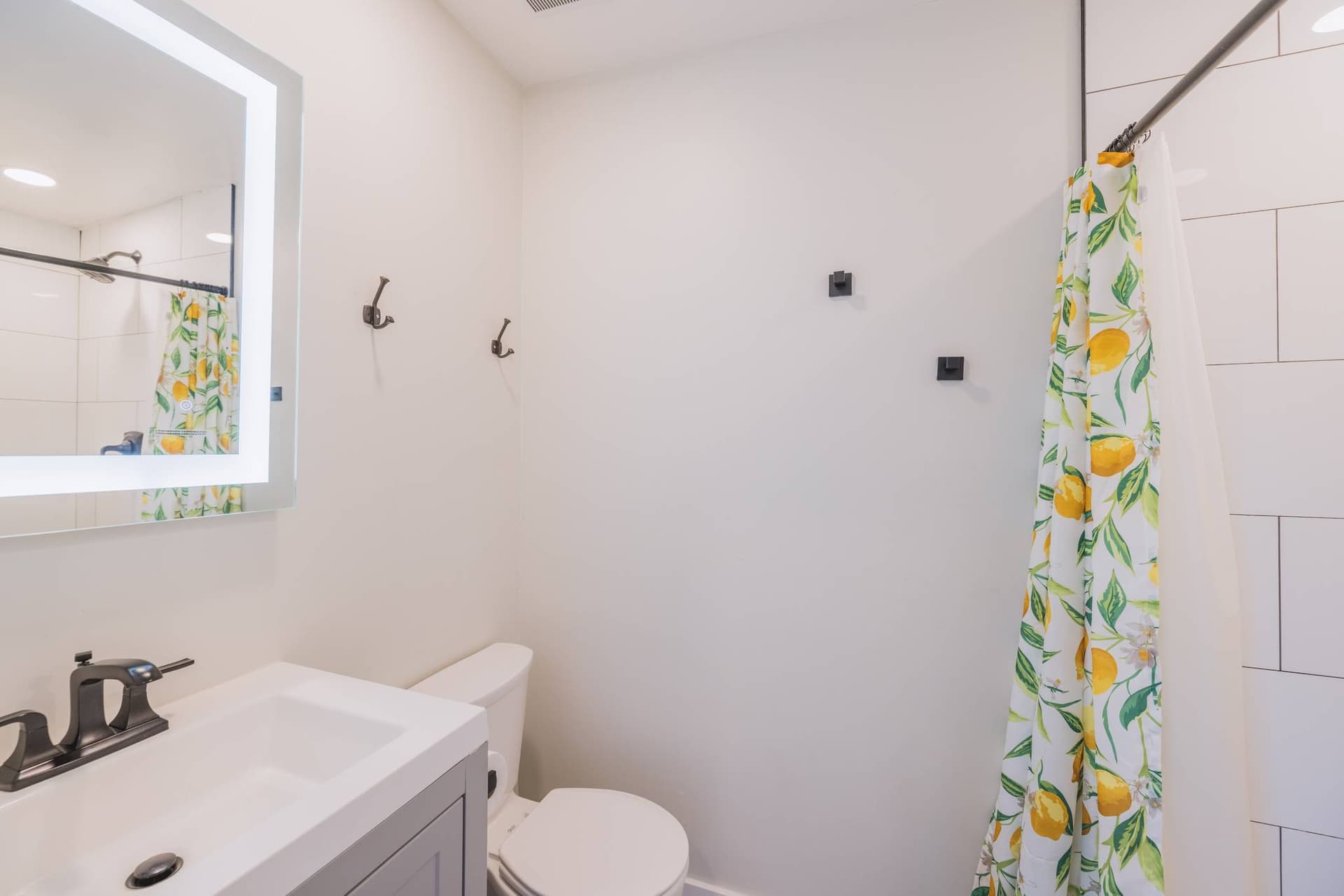 Luxe Resort Retreat - Image 24