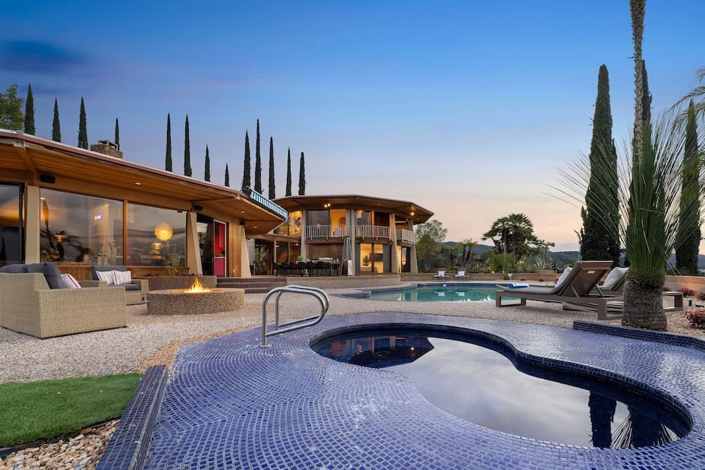 Via Vallarta - Image 2