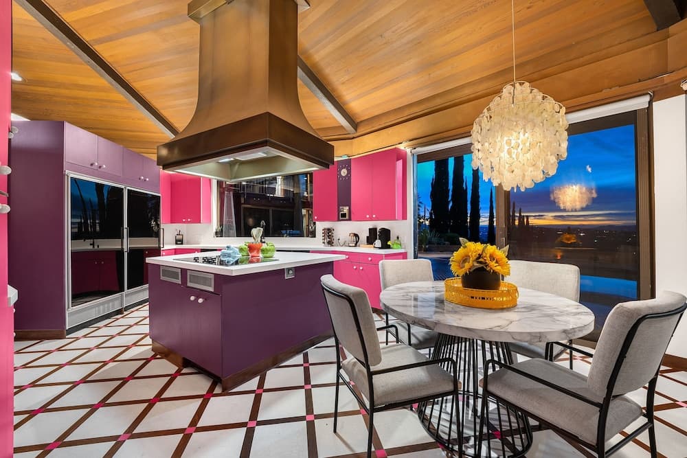 Via Vallarta - Image 5