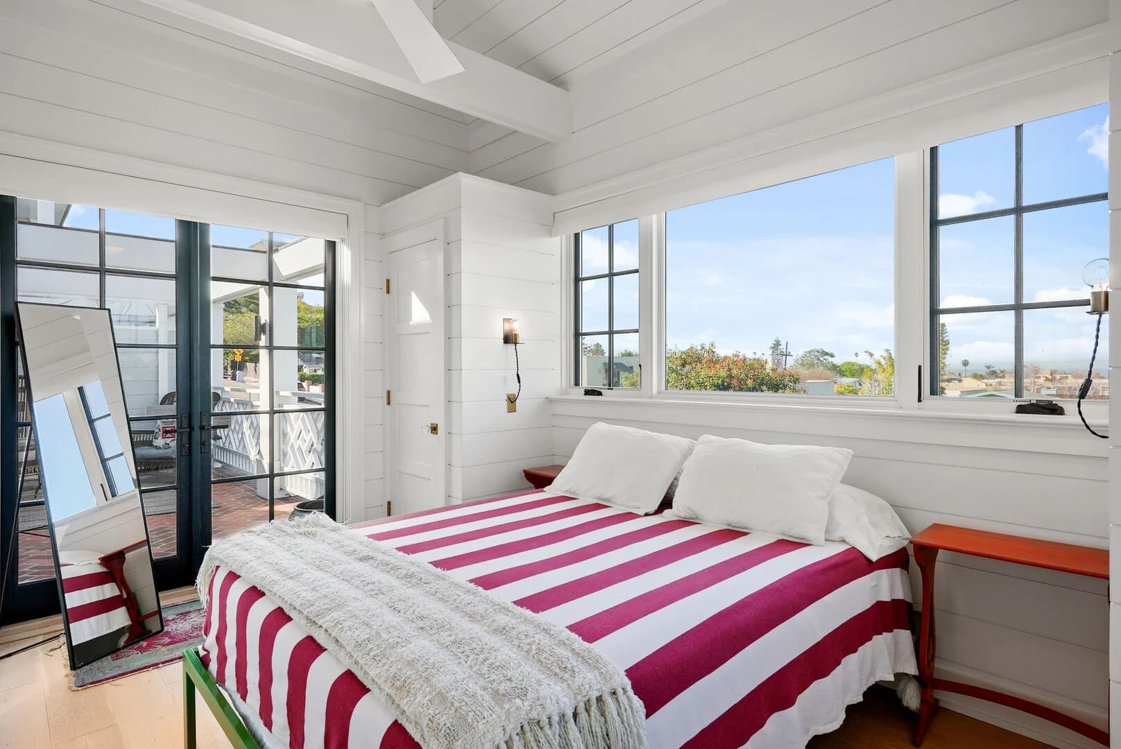 Cabrillo Villa - Image 40