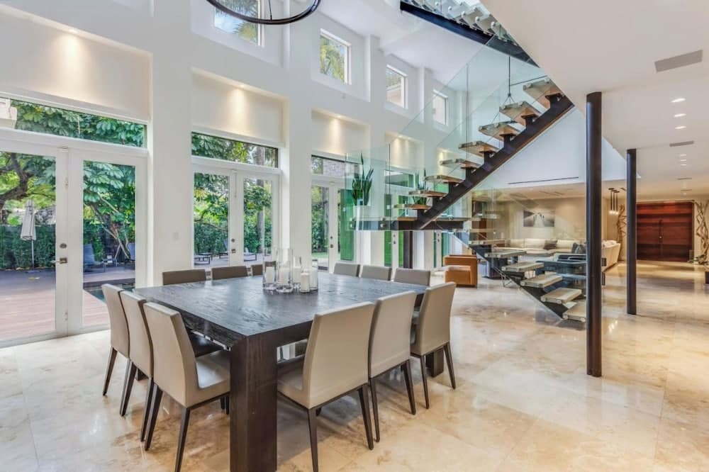 Villa Roxi - Image 12