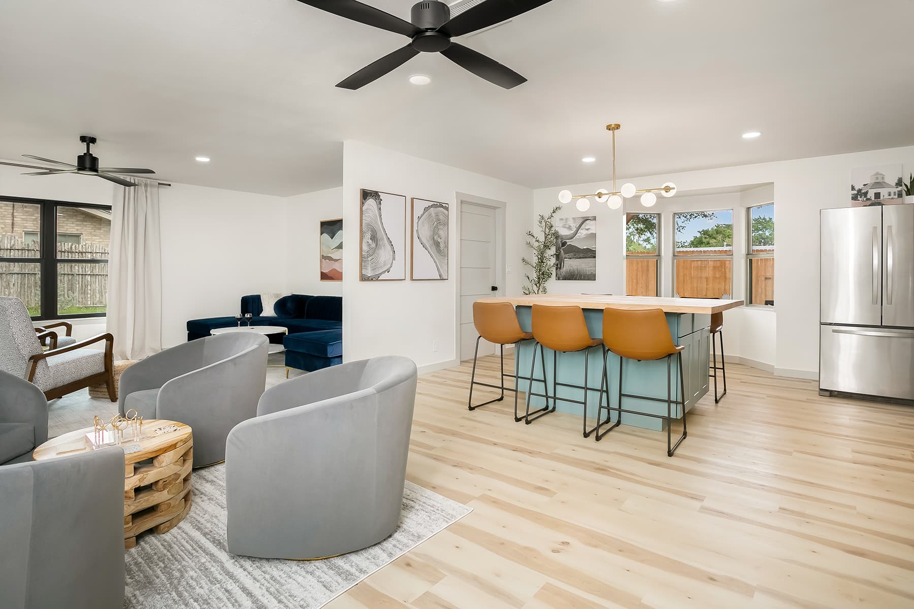 Vine and Vibes - Image 2