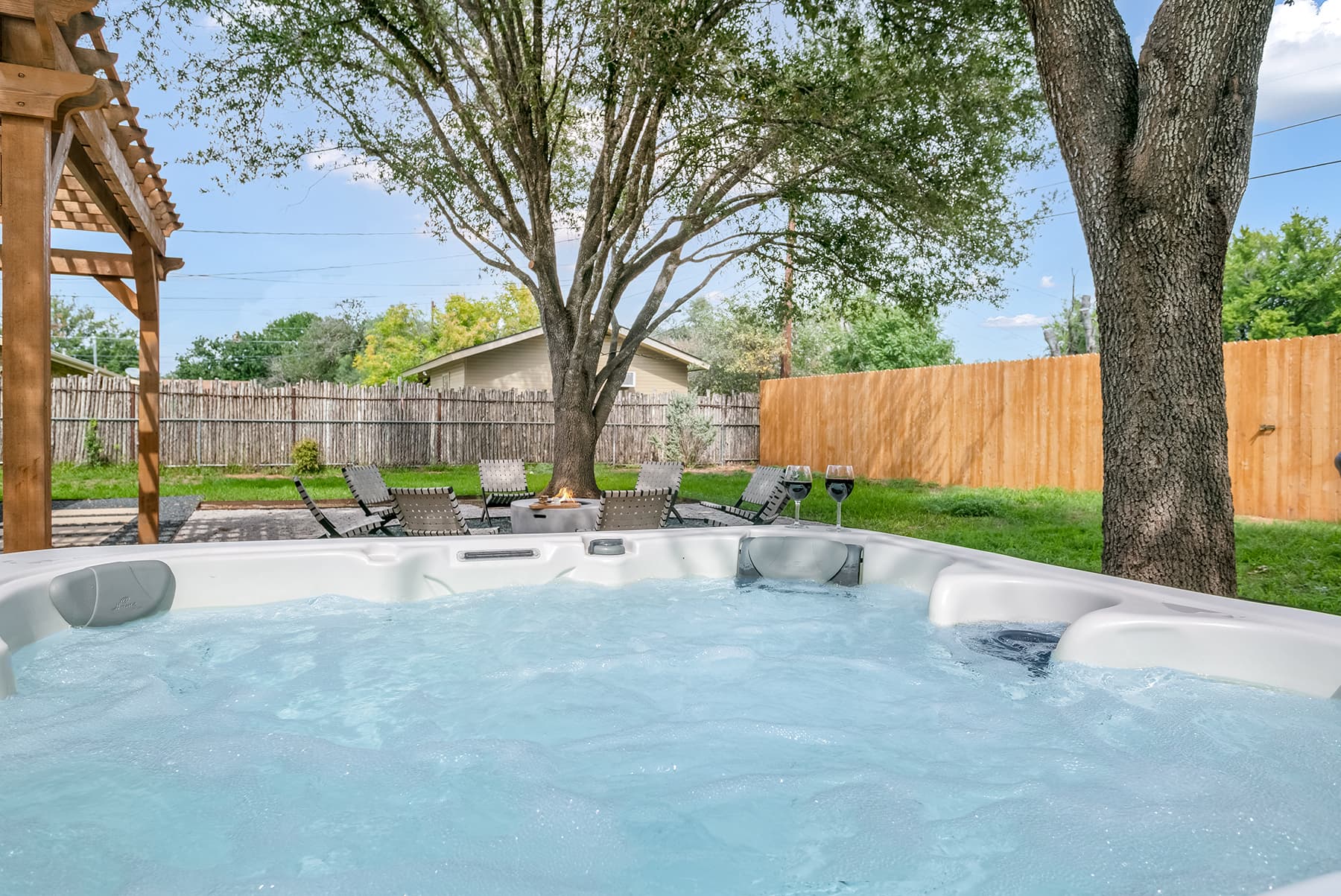 Vine and Vibes - Image 5