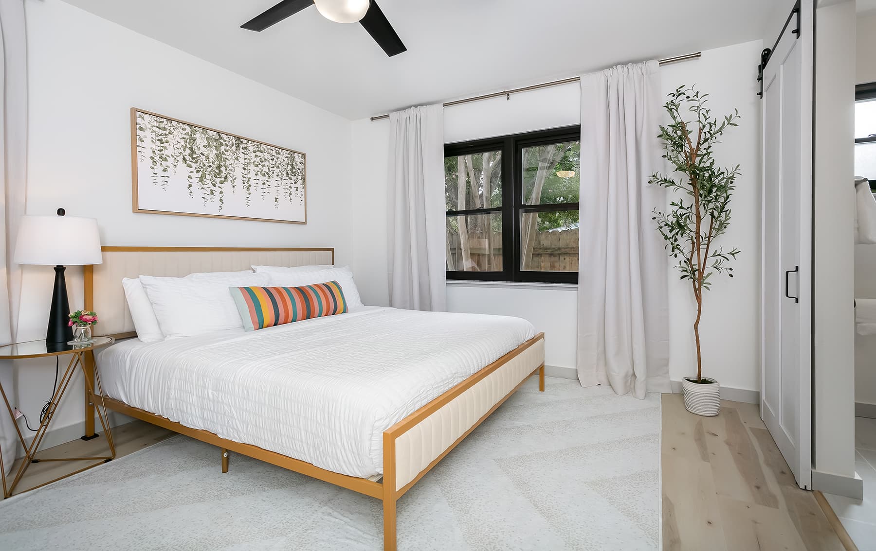 Vine and Vibes - Image 4