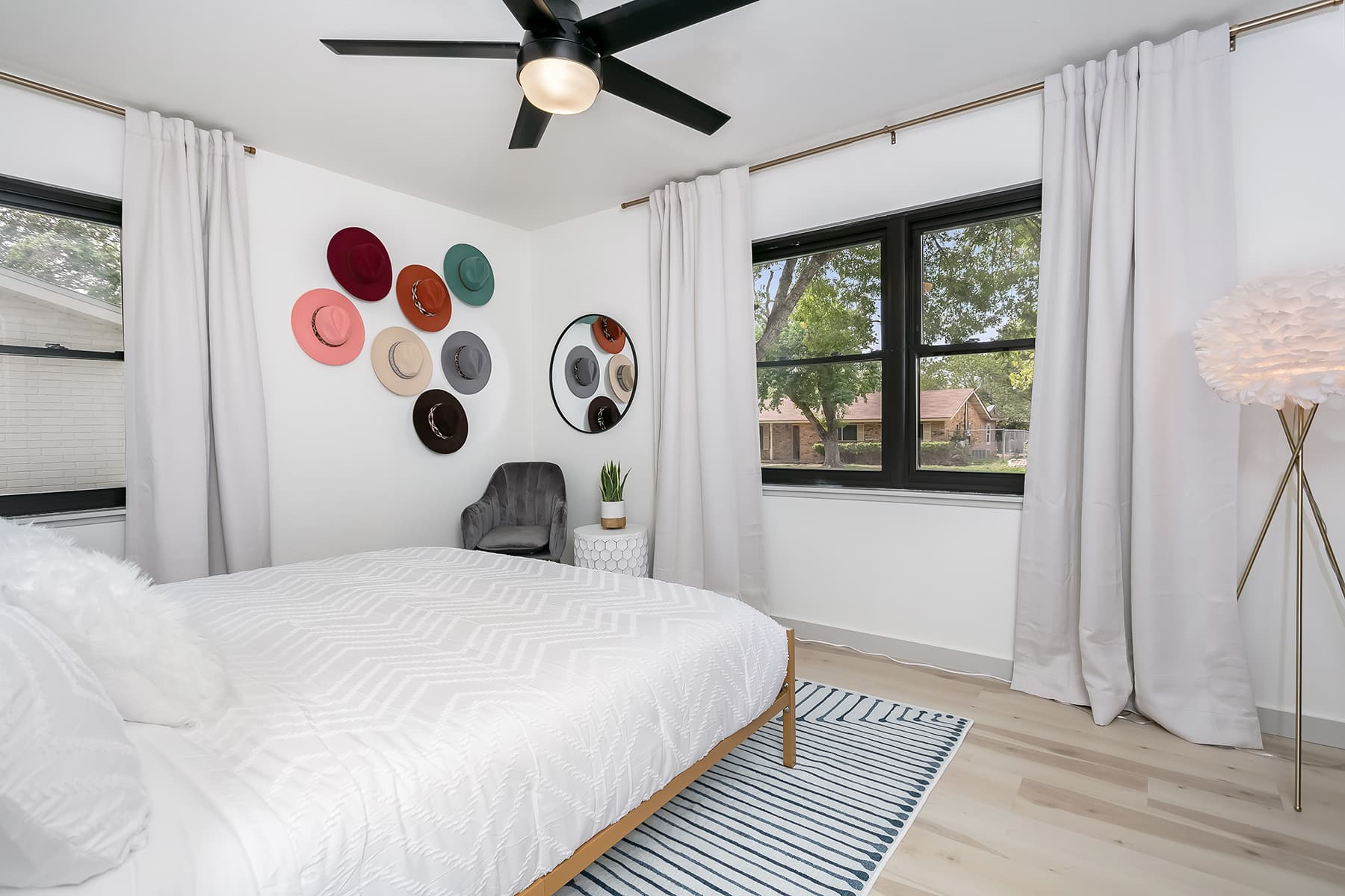 Vine and Vibes - Image 11