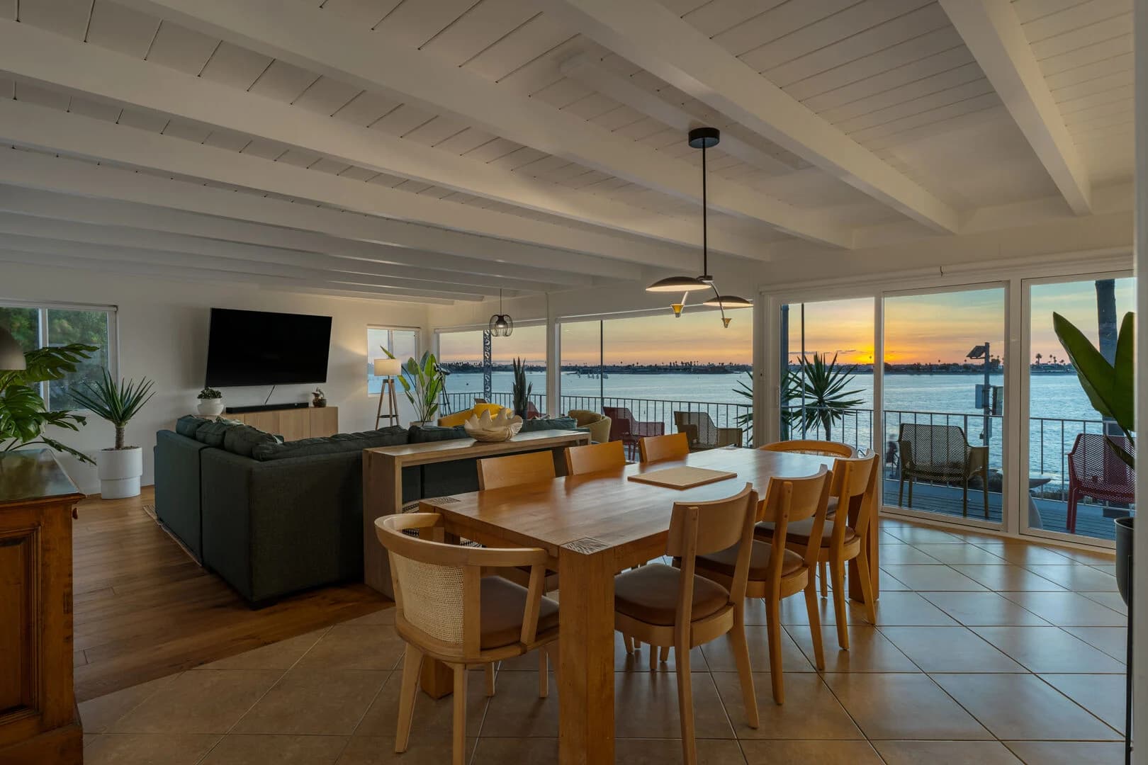 Sunsets on Riviera - Image 10