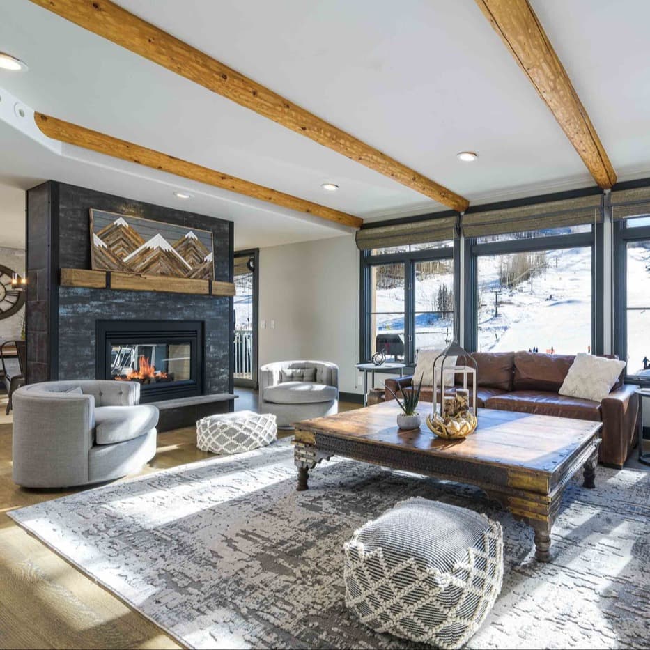 Mountain High at the Plaza - Image 1