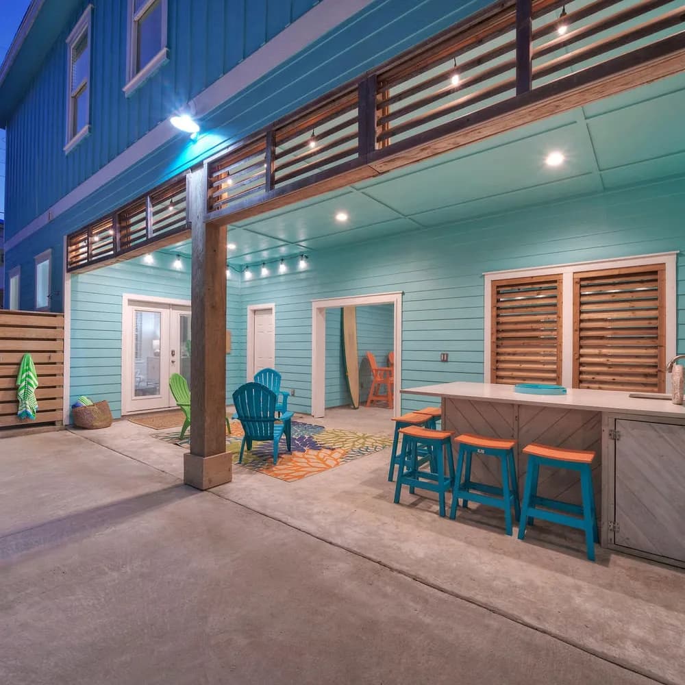 Bourbon Breeze - Image 35