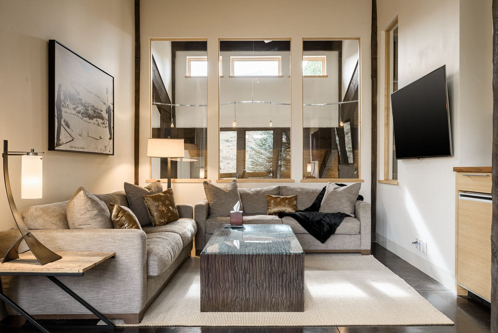 Elkhorn Estate - Image 17