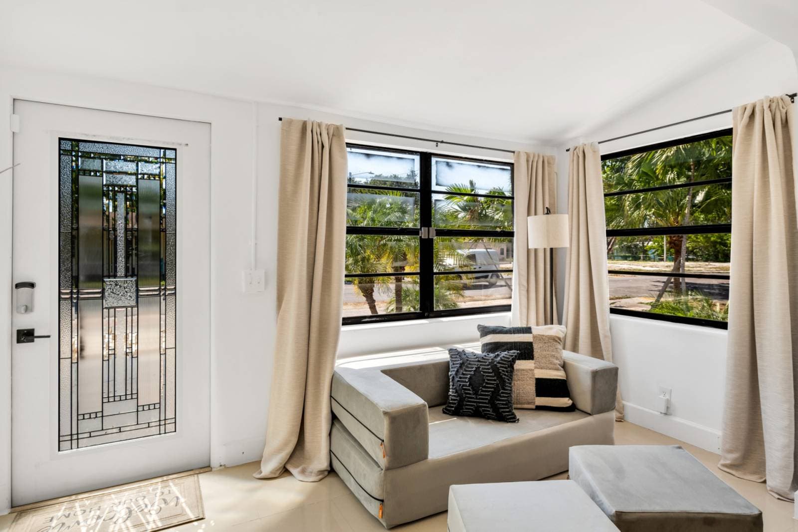 Urban Seaside - Image 8