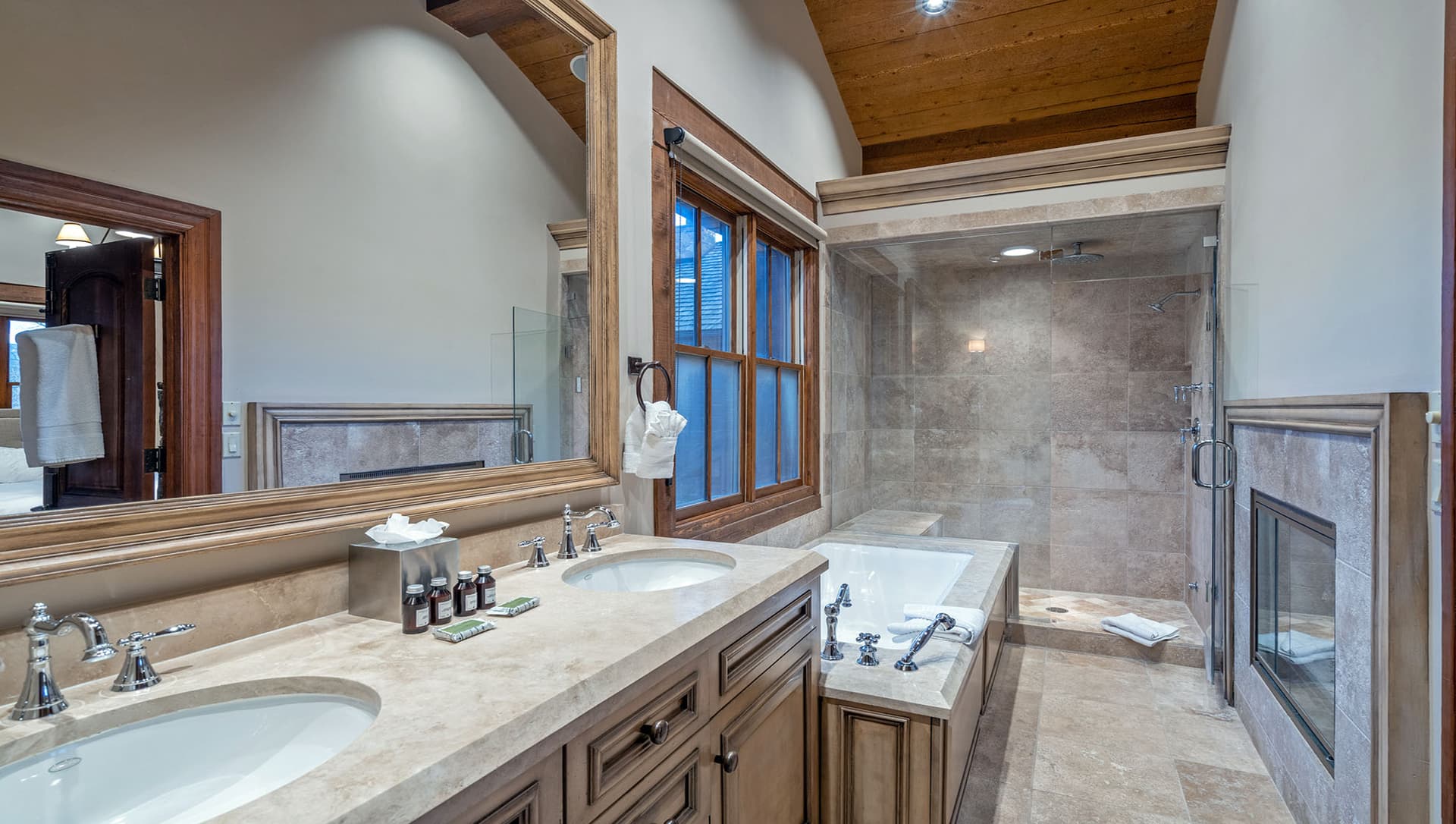 Country Club Estate - Image 23