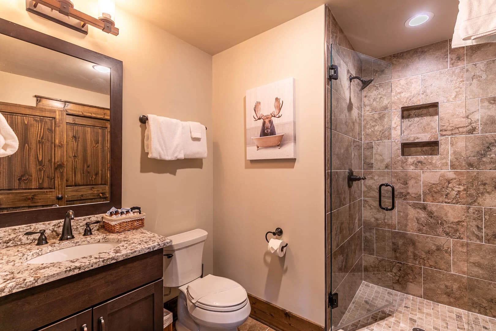 Bear Haven Hideaway - Image 23