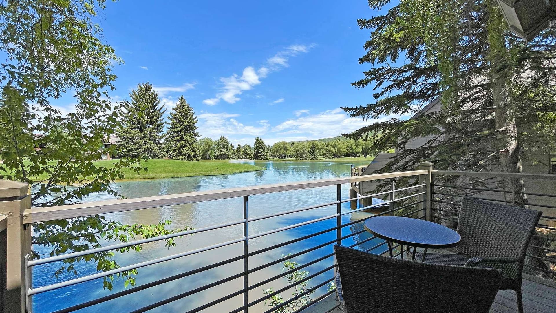 Whispering Waters Chalet - Image 3
