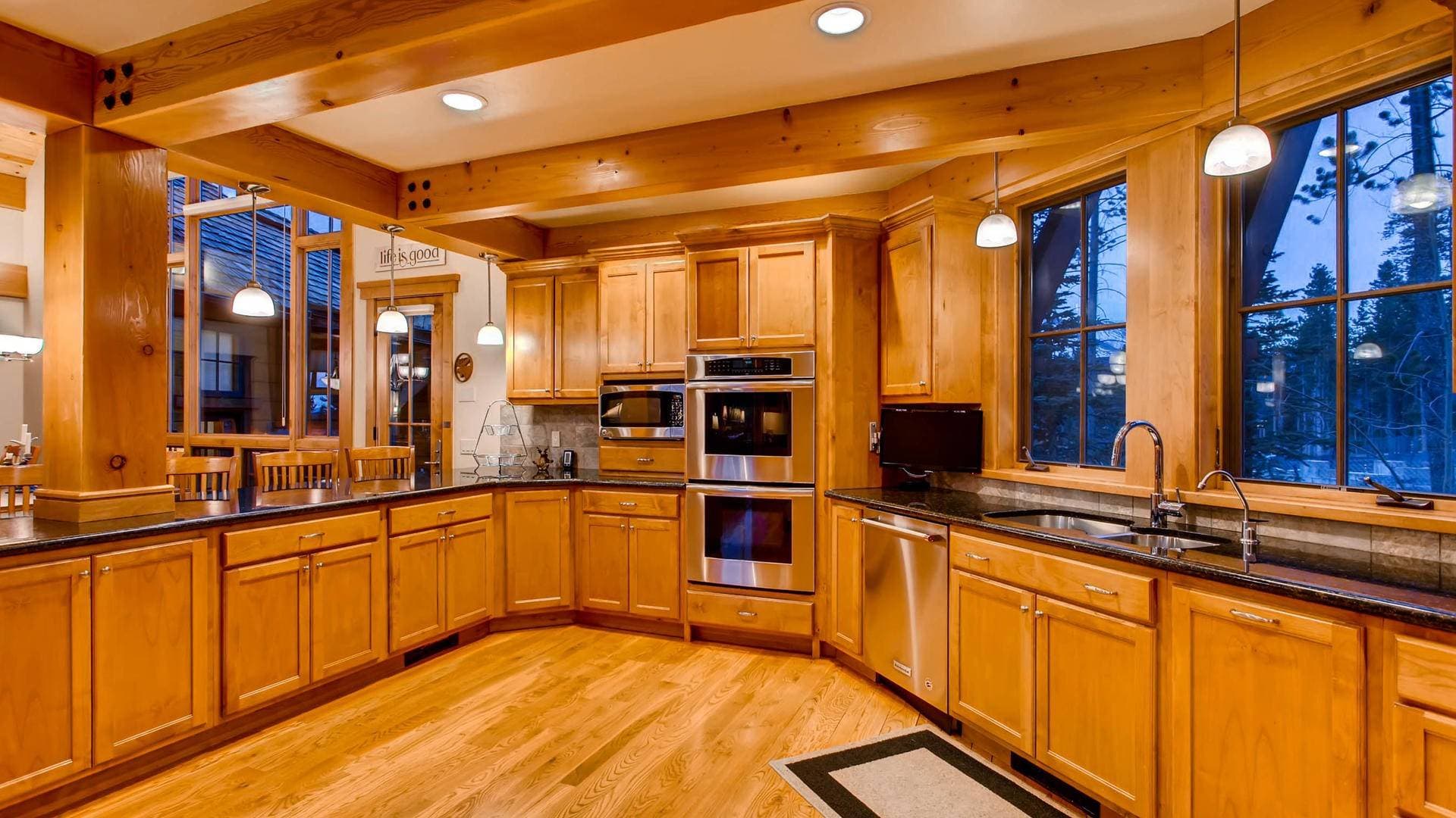 Timber Trail Lodge - Image 9