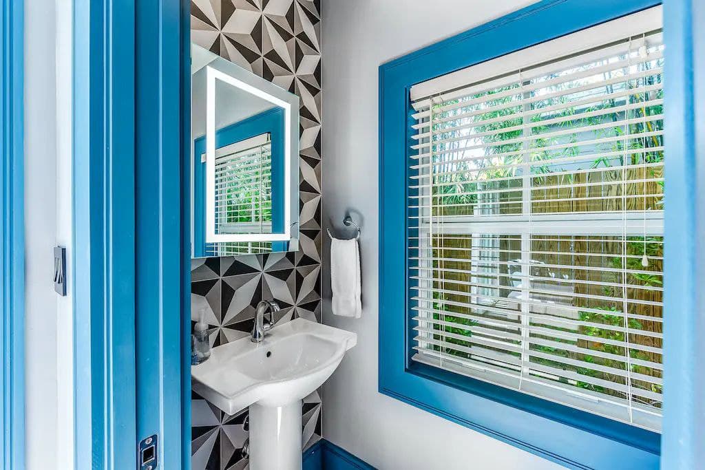 Tropical Vibes - Image 8