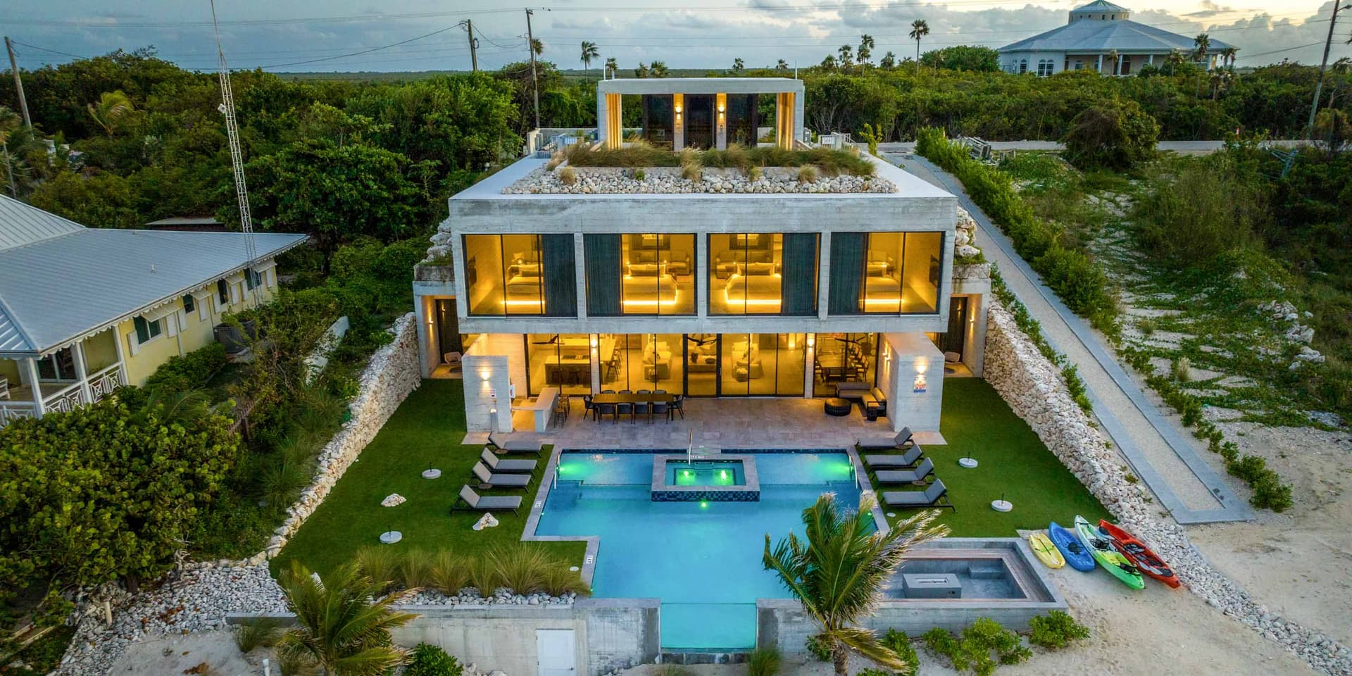 Bella Rocca Grand Estate - Image 7