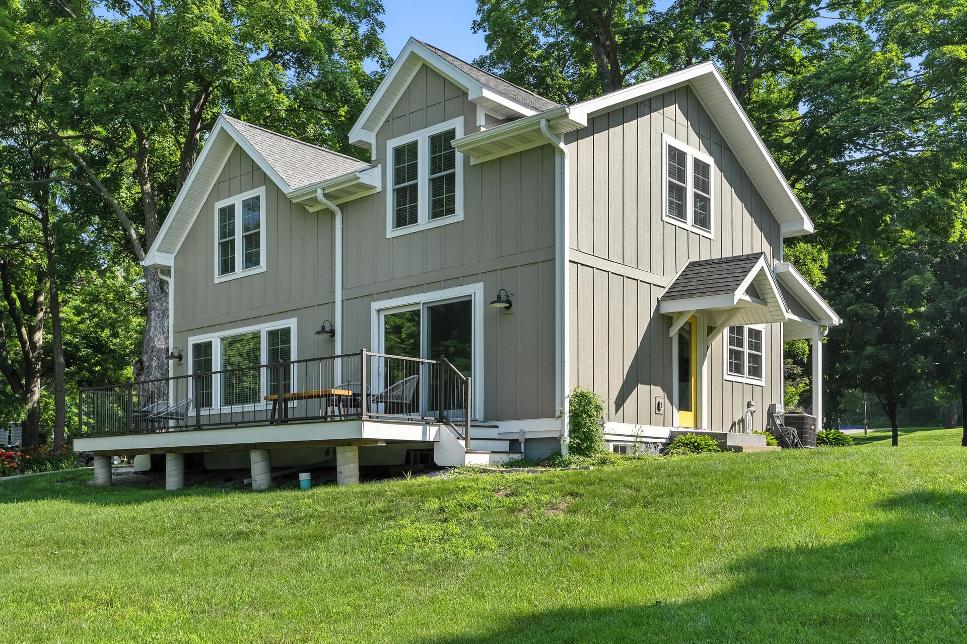 Thenell's Beach House - Image 44