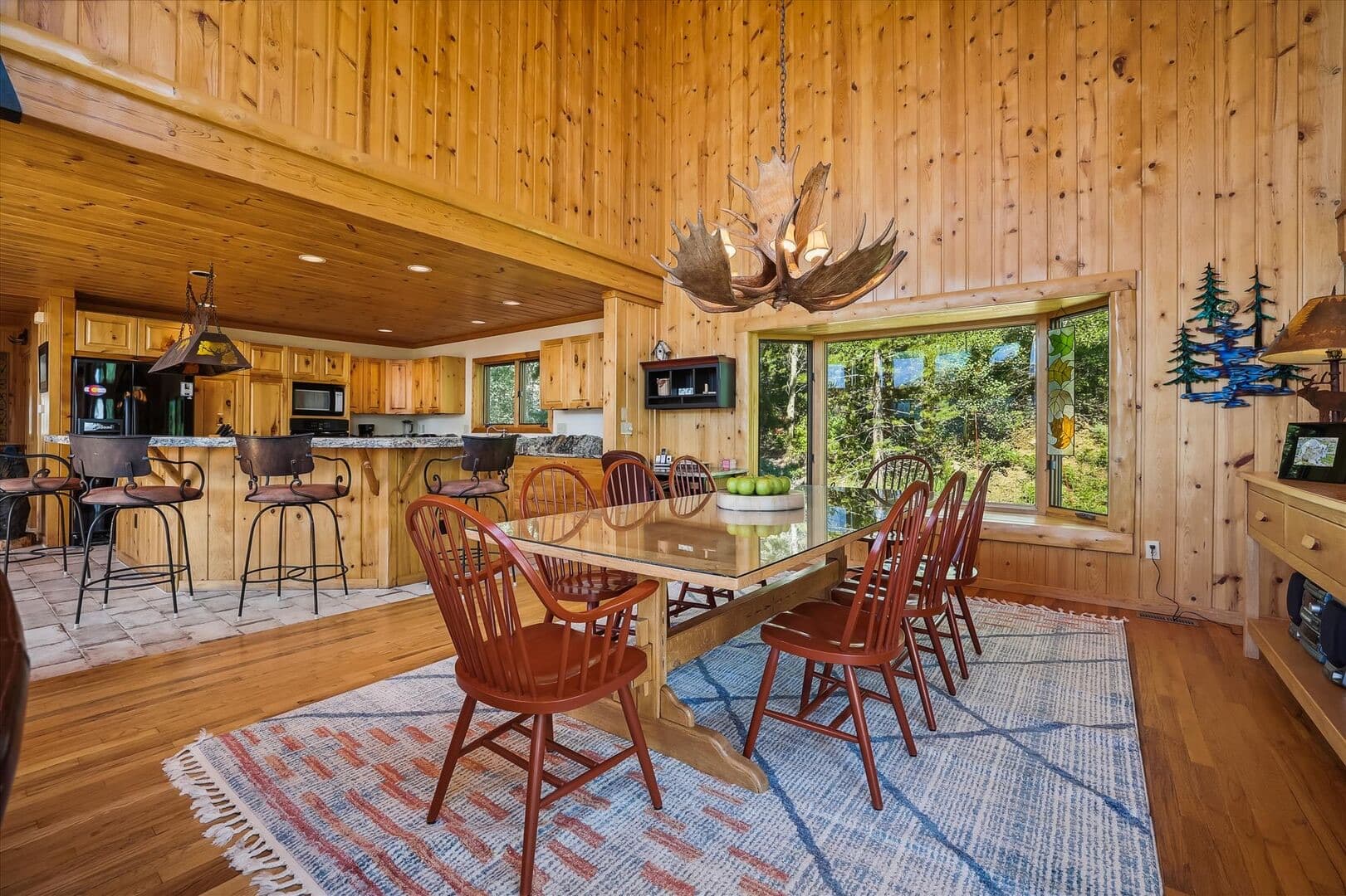 Hamilton Creek Cabin - Image 5