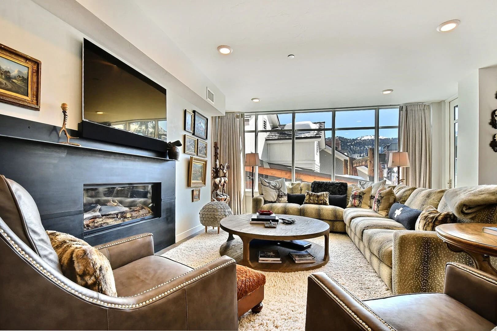 Main Street Magic Home - Image 3